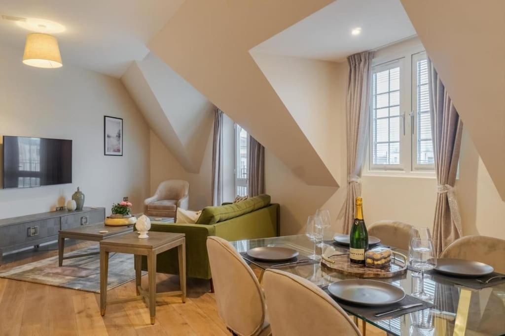 Luxury Penthouse - Castle Views - 2 Bed & Parking Appartement *